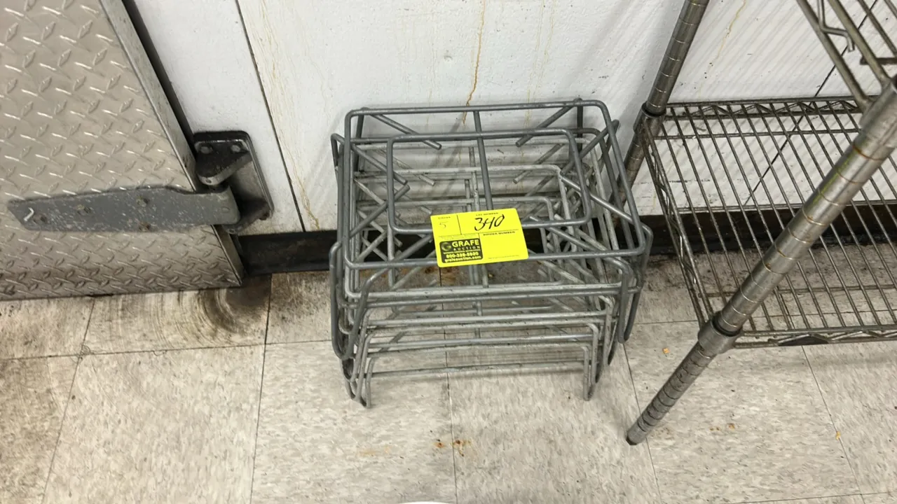 Metal dunnage racks. Features welded tubular steel wire construction and nesting design. 14"L.