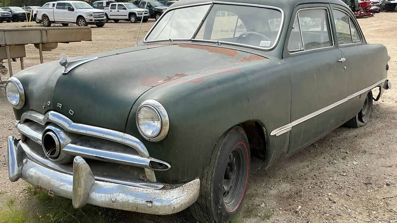 1949 FORD CUSTOM TUDOR SEDAN VIN: 988A-*145219