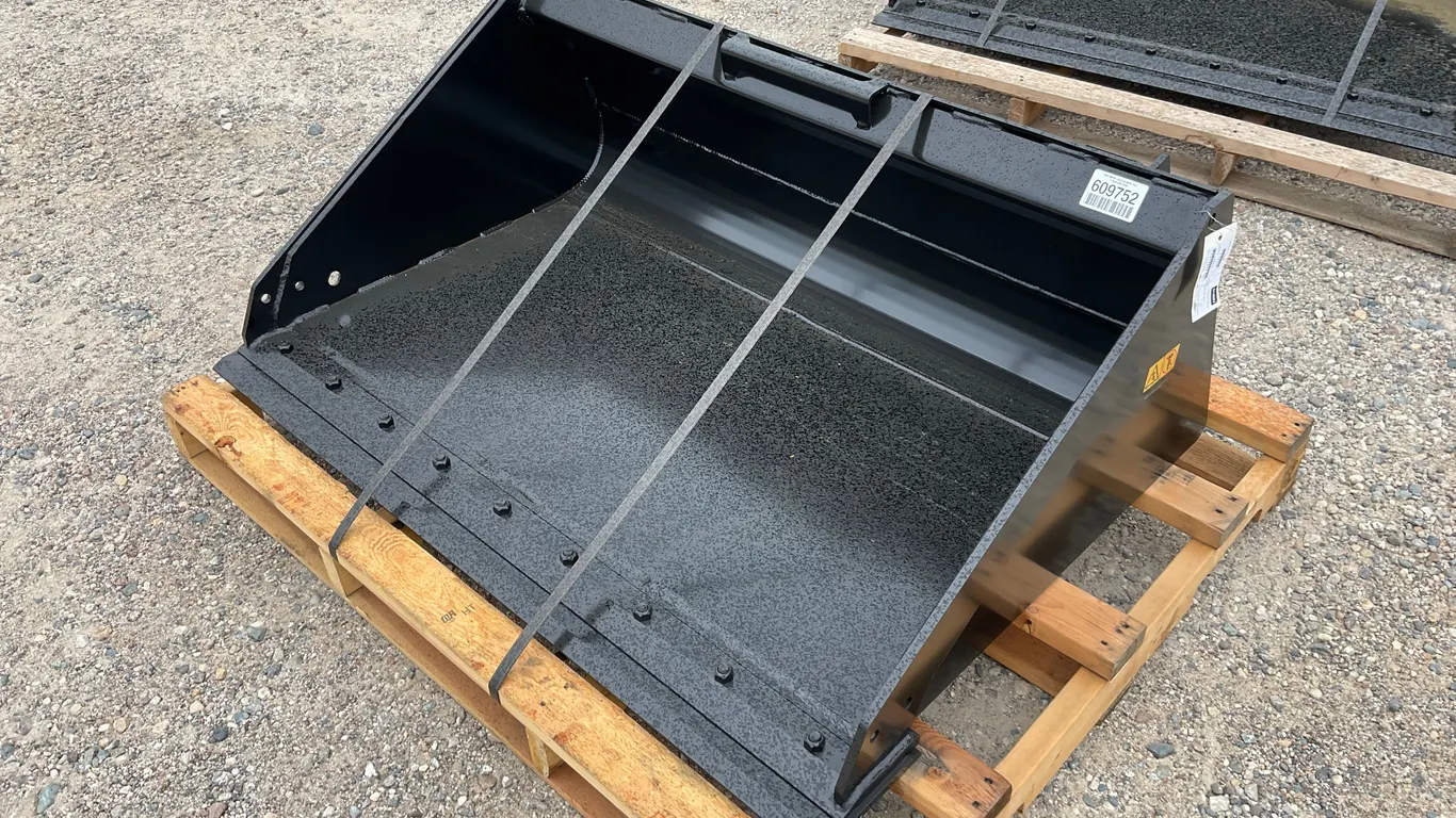 UNUSED TORO 22548 54 INCH SMOOTH BUCKET SN: 321000746
