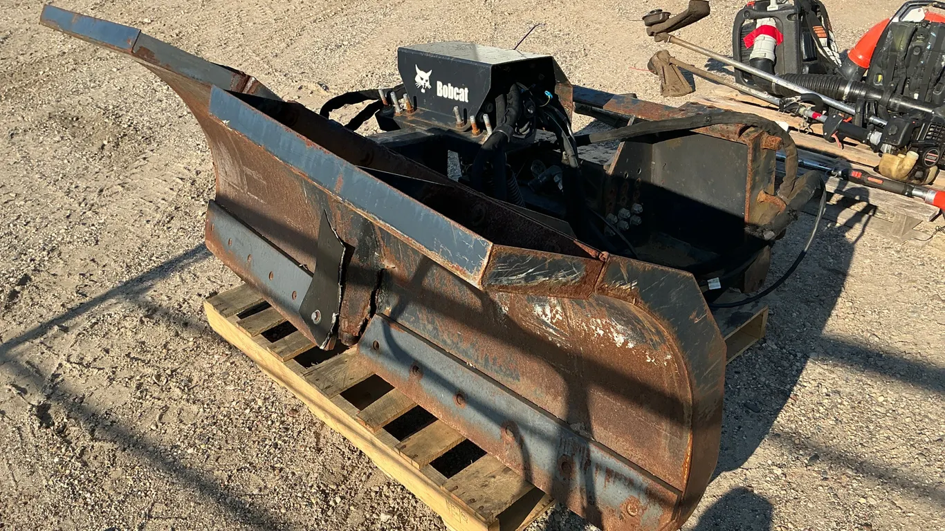 2017 BOBCAT V-BLADE 72 HYDRAULIC V-BLADE SN: 083901666