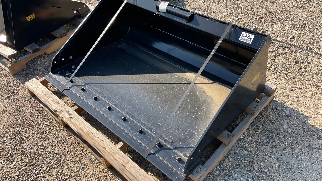 UNUSED TORO 22548 54 INCH SMOOTH BUCKET SN: 322000599
