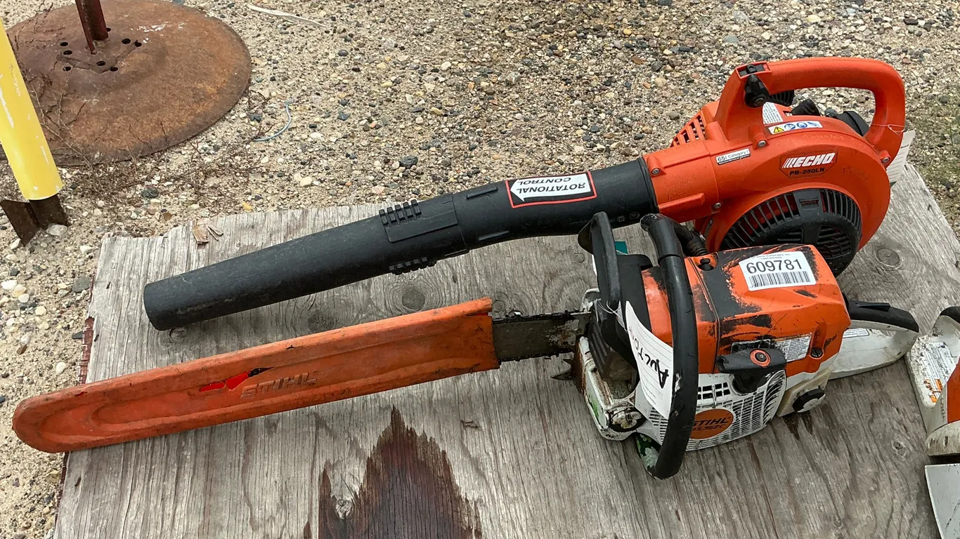 (1) STIHL MS362C GAS CHAINSAW, 20” BAR, SN#296742082, (1) ECHO