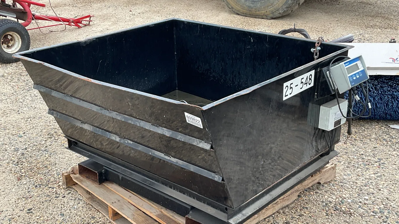 FORK MOUNTED BASKET W/SCALE