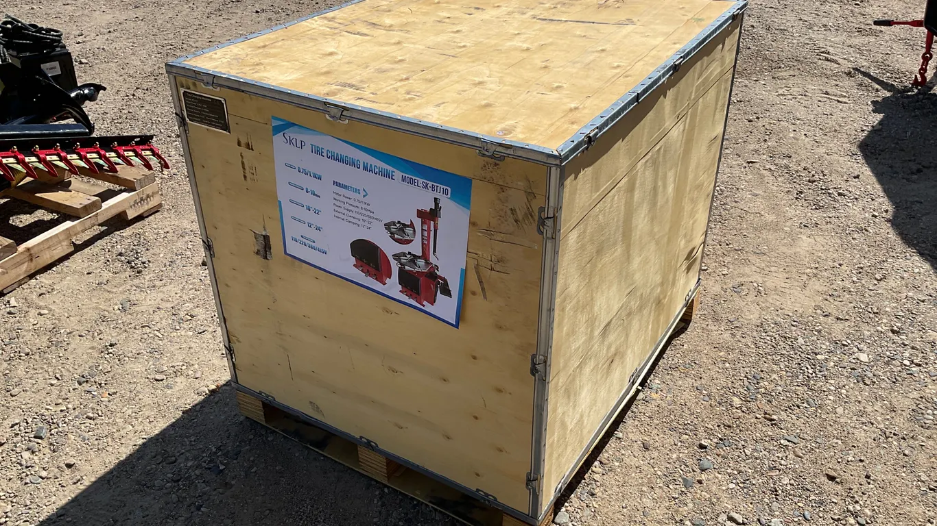 UNUSED SKLP BTJ10 TIRE CHANGING MACHINE