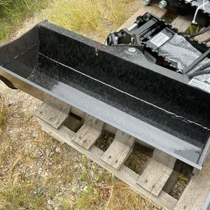 UNUSED 2026 MIVA 32” TILTING BUCKET TO FIT 1-3 TON EXCAVATOR SN: F13343