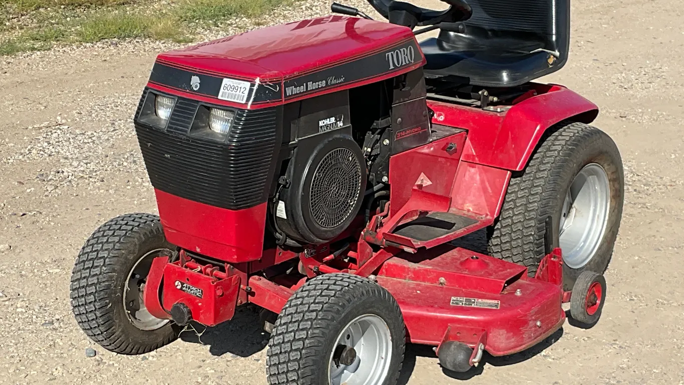 1993 TORO WHEEL HORSE CLASSIC 73401 RIDING MOWER SN: 3900498