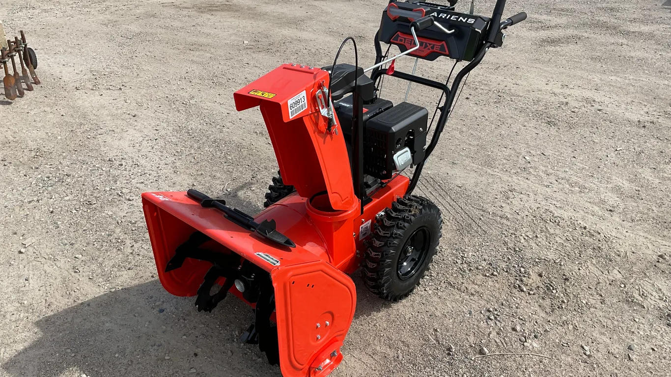 ARIENS DELUXE 921069 WALK BEHIND SNOW BLOWER SN: 008601