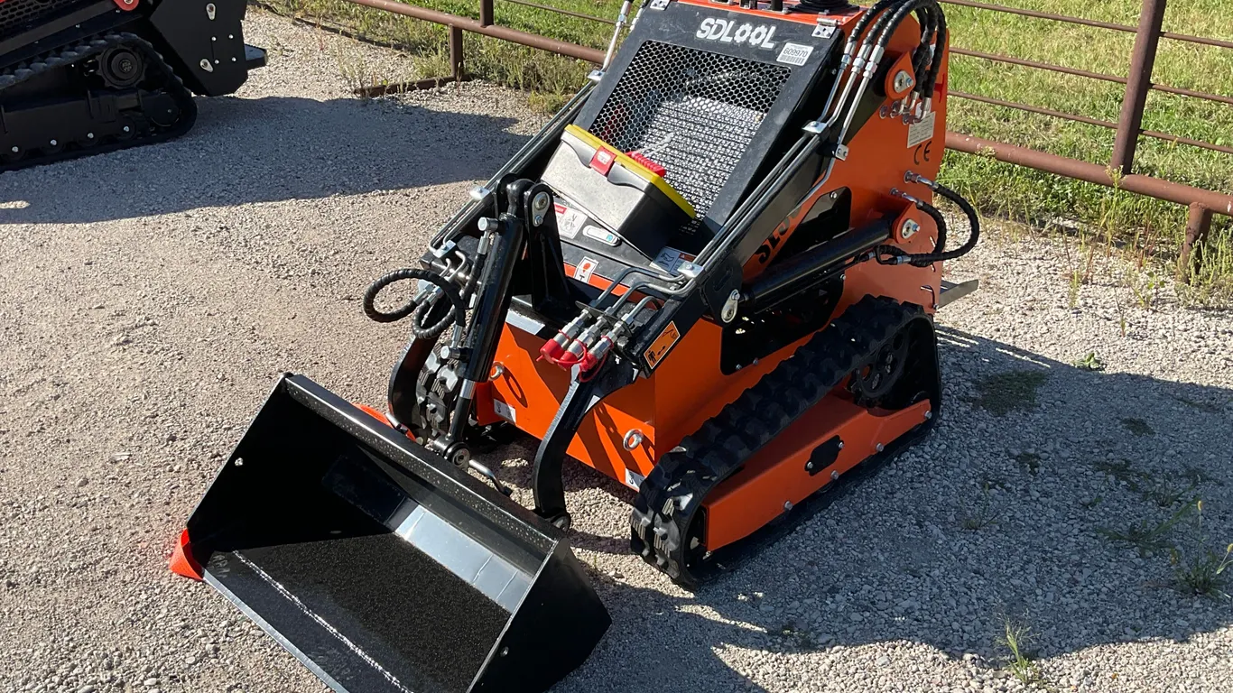 UNUSED 2026 SDLOOL 36C STAND ON MULTI TERRAIN LOADER SN: 36CJ2607168