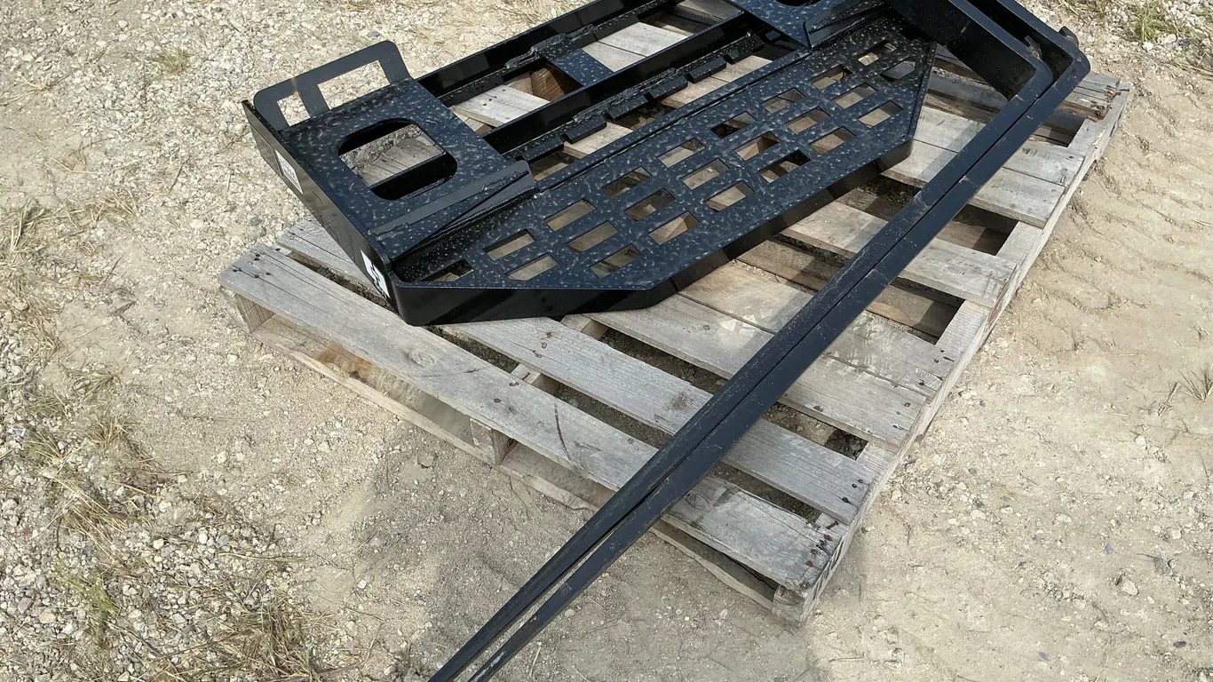 UNUSED 2026 GIYI DHC 59 INCH FORKS SN: DHC2607763