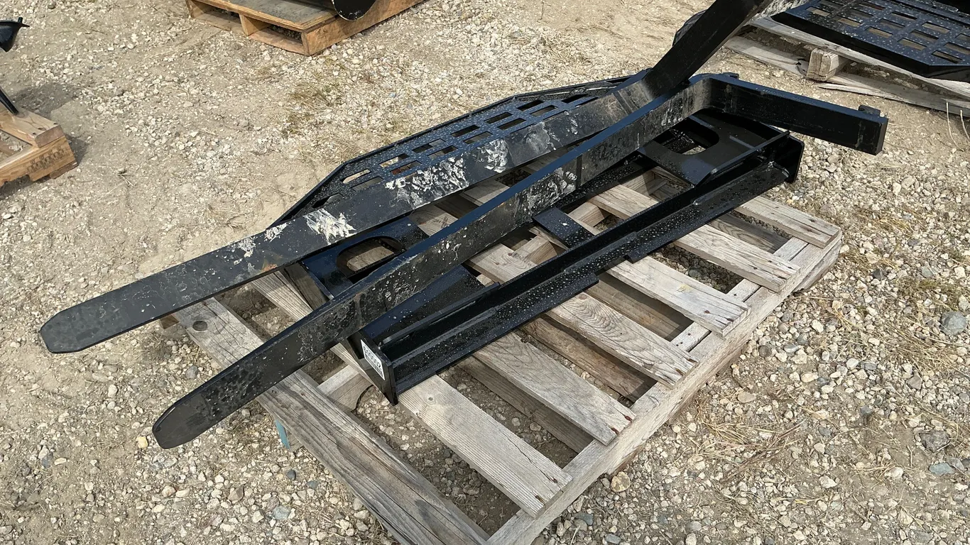 UNUSED 2026 GIYI DHC 59 INCH FORKS SN: DHC2607764