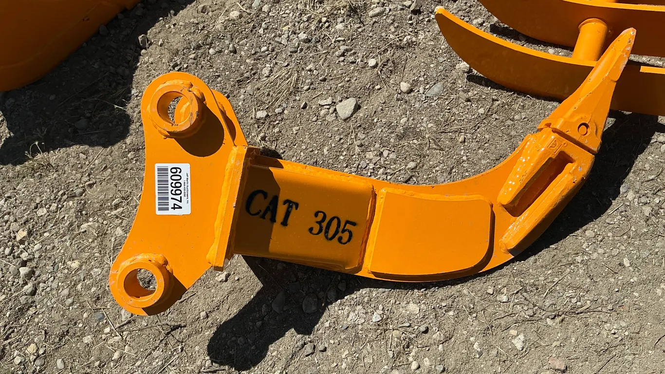 UNUSED 2026 GIYI RIPPER TO FIT CAT 305 SN: 925