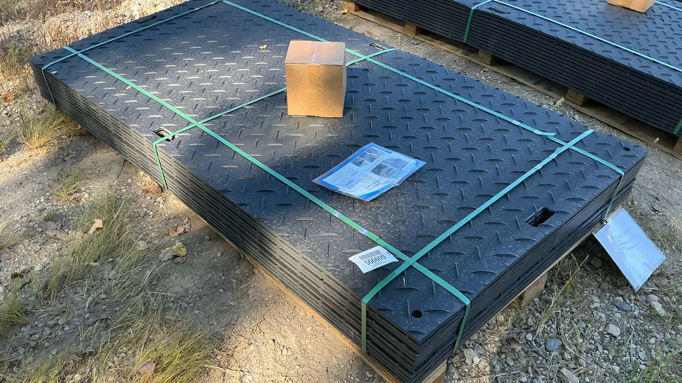 UNUSED SKLP SK-LJB12 POLYETHYLENE BOARD ROADBED PROTECTION PAD