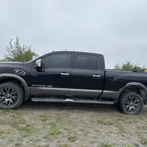 2016 NISSAN TITAN 4X4 PLATINUM RESERVE XD SL