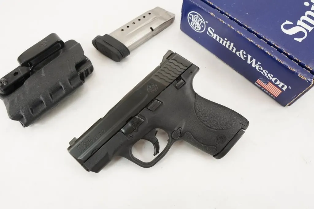 Smith & Wesson M&P 9 Shield