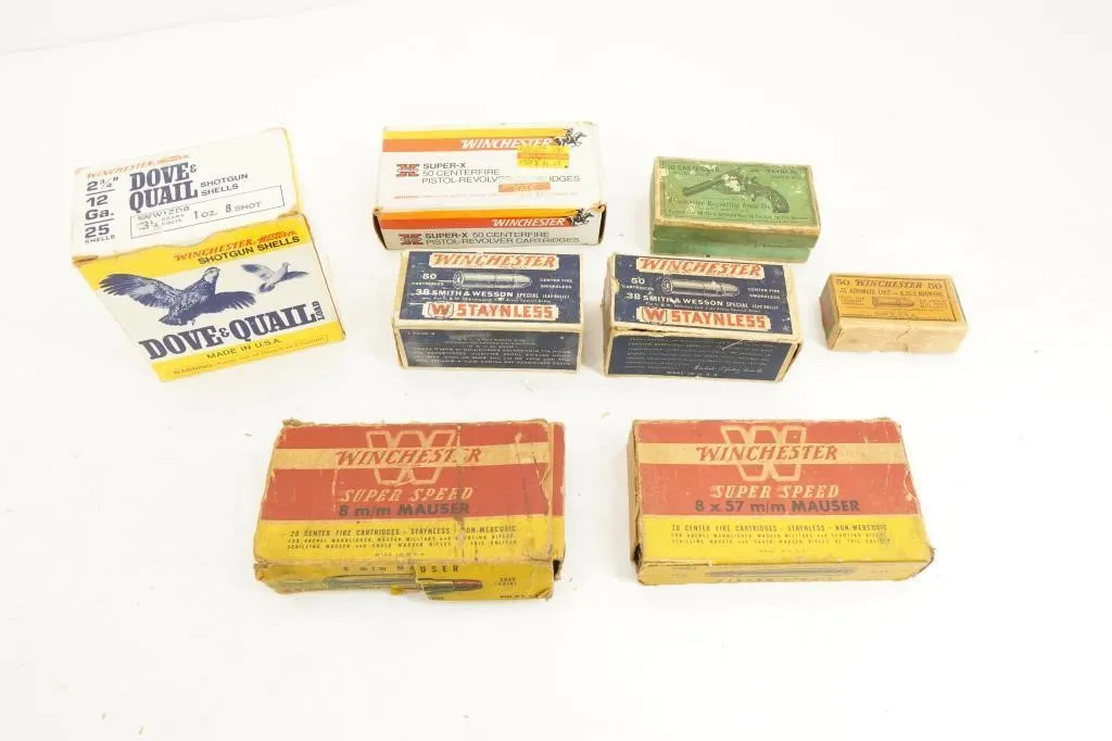 WINCHESTER 8 BOXES VINTAGE AMMO MIXED