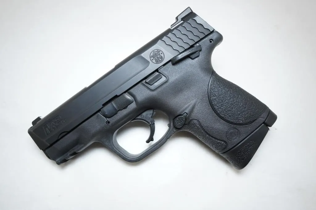 Smith & Wesson M&P 9C 9mm