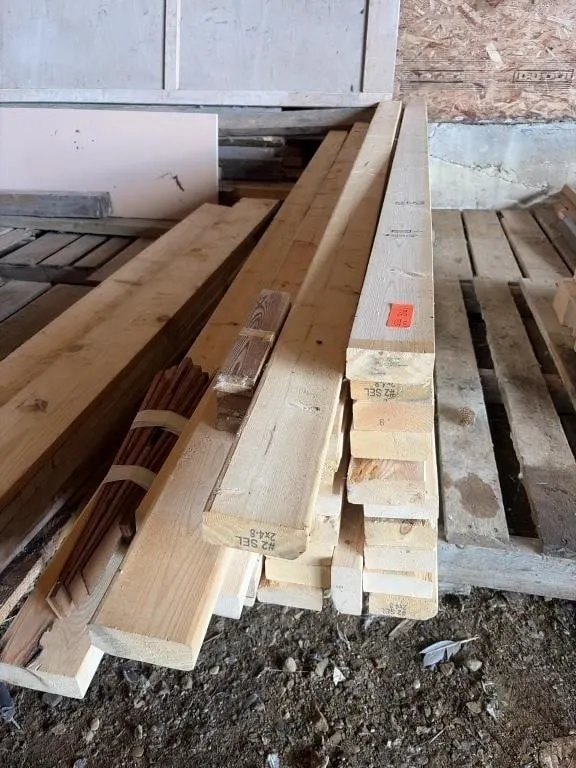 42 Approx 2x4�s