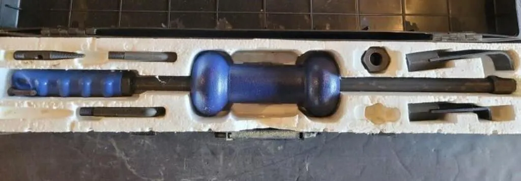 Slide Hammer in Case