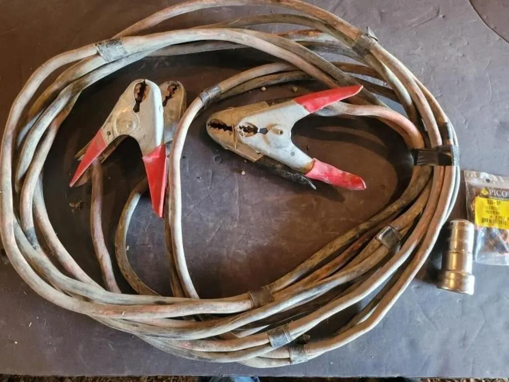 18' Heavy Gauge Booster Cables , Battery Post