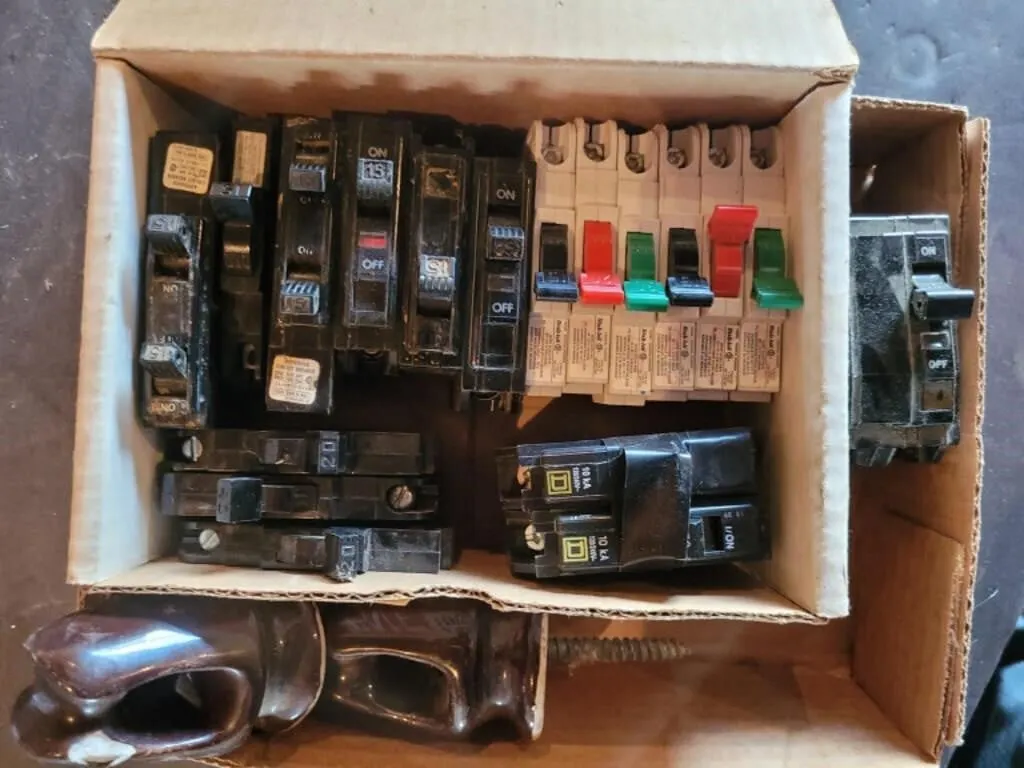 Stab Loc Circuit Breakers , Ceramic Electrical
