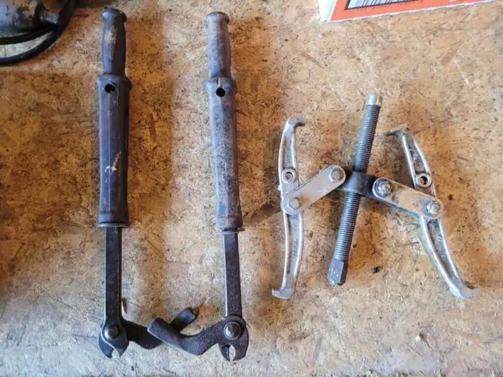 2 Vintage Nail Pullers, 9" Pulley /Bearing Puller