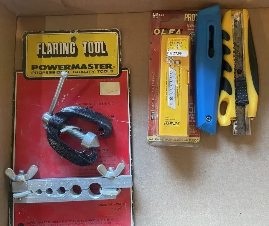 Utility knives with a pack of blades, and a
