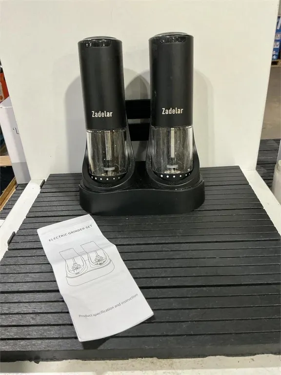 Zadelar Electric Salt Pepper Grinder 2pk Set