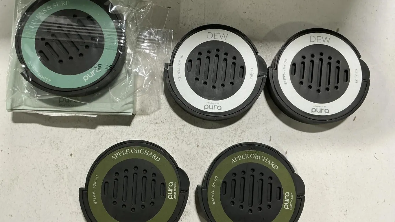Mixed lot of Pura Smart Scent Car Diffuser Refills