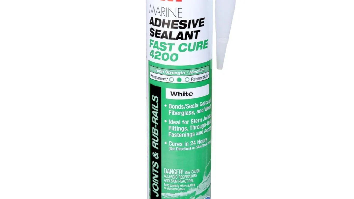 M Marine Adhesive Sealant 4200FC White 10oz