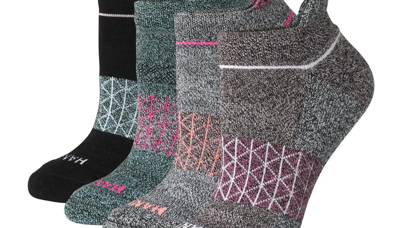 Hanes Womens No Show Tab Socks Size 8-12 4pk