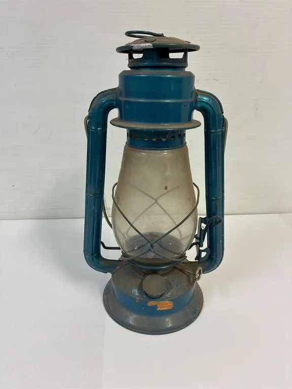 Dietz Jr No 20 barn lantern. 12” tall