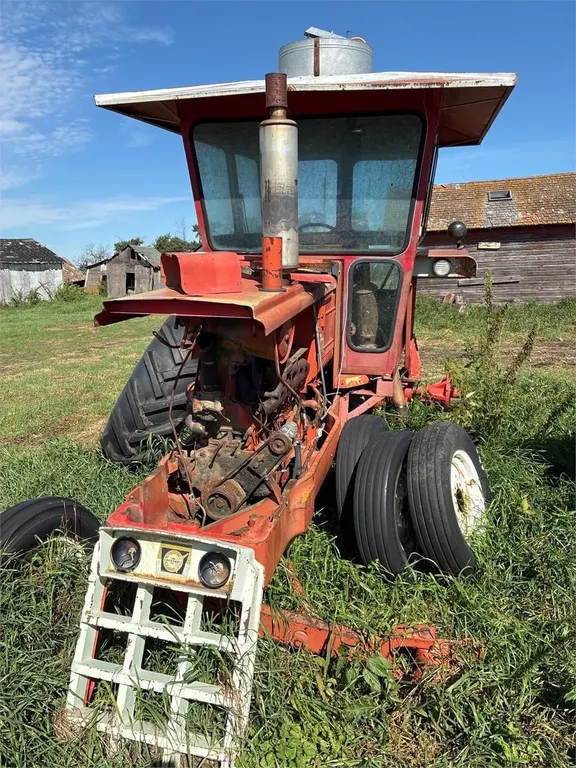 19?? Cockshutt 1755 for parts S/N tag missing