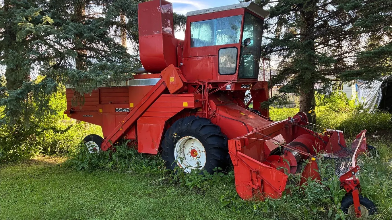 White 5542 Combine at Wishart, SK, S/N T94574