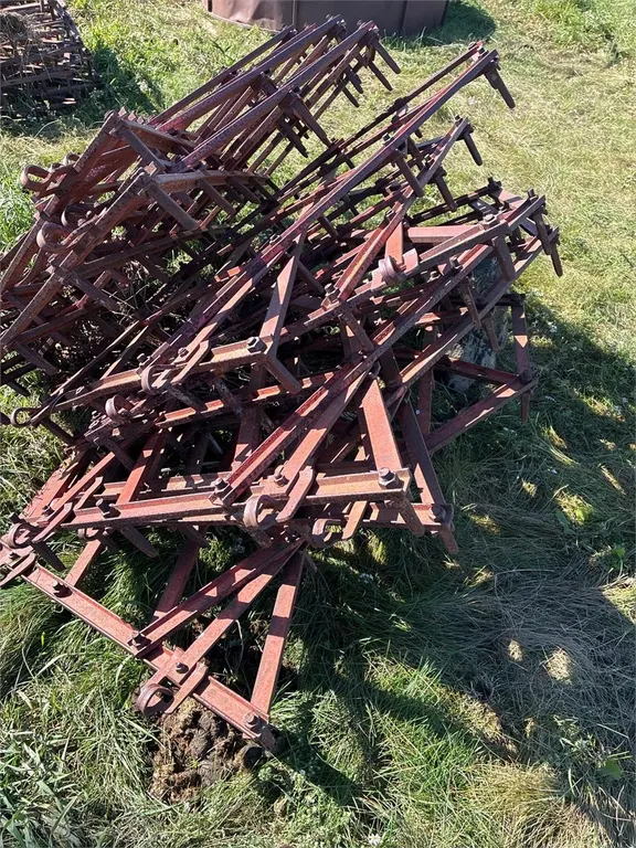 10 Diamond Harrow sections on rock.