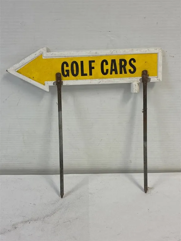 Golf cars metal arrow