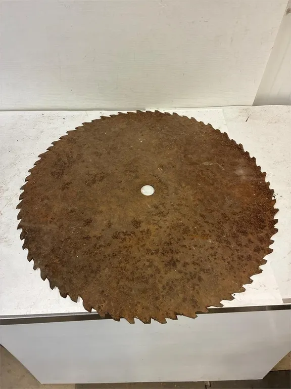 Mandrel saw blade 25” across