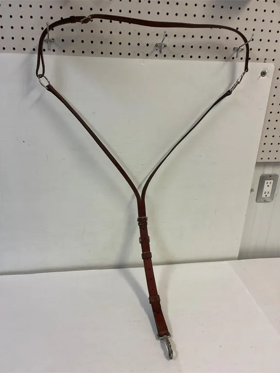Leather breast collar
