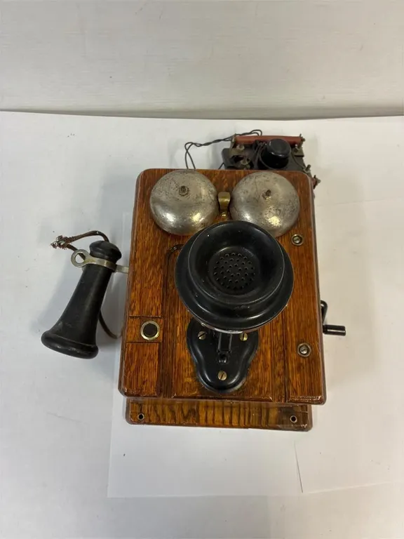 Antique Kellogg telephone