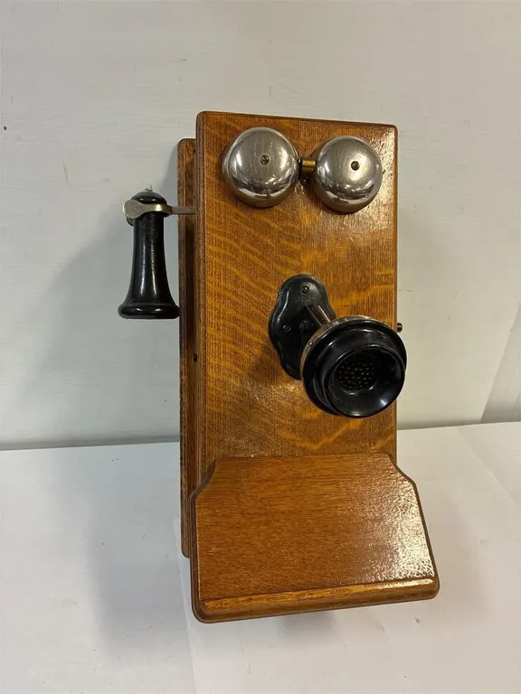 Antique Kellogg telephone