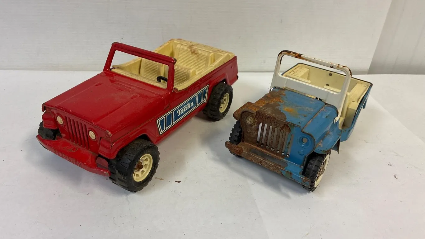 2 Tonka Jeeps