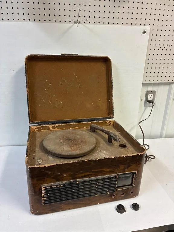 Northern Electric Radio. Phono. Not working