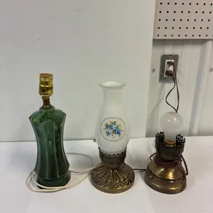 3 retro lamps. All work.