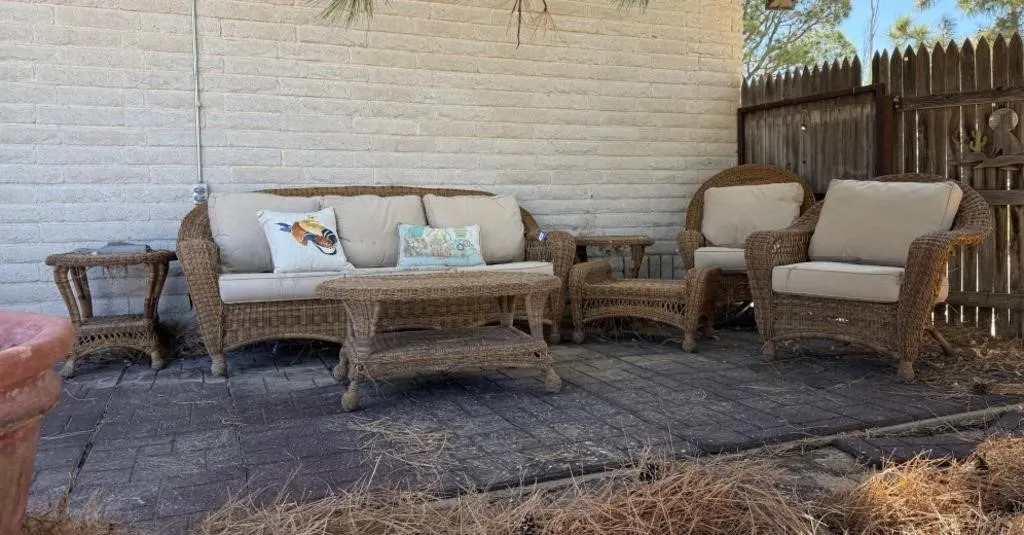 Outdoor Wicker Furniture Set