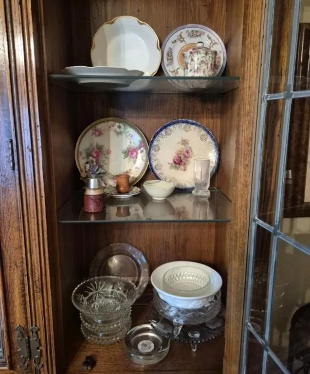 Decorative plates, Punch Bowls & Glasswares
