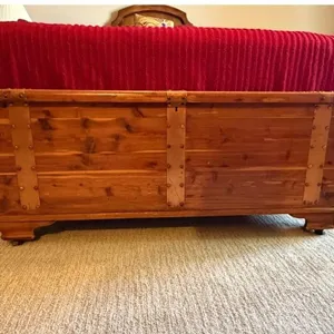 Cedar Chest Trunk Blanket Storage Wood Box