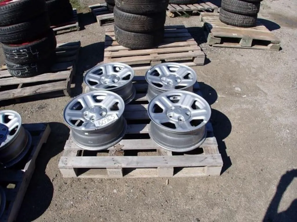 Qty Of (4) Jeep Steel Rim(s)