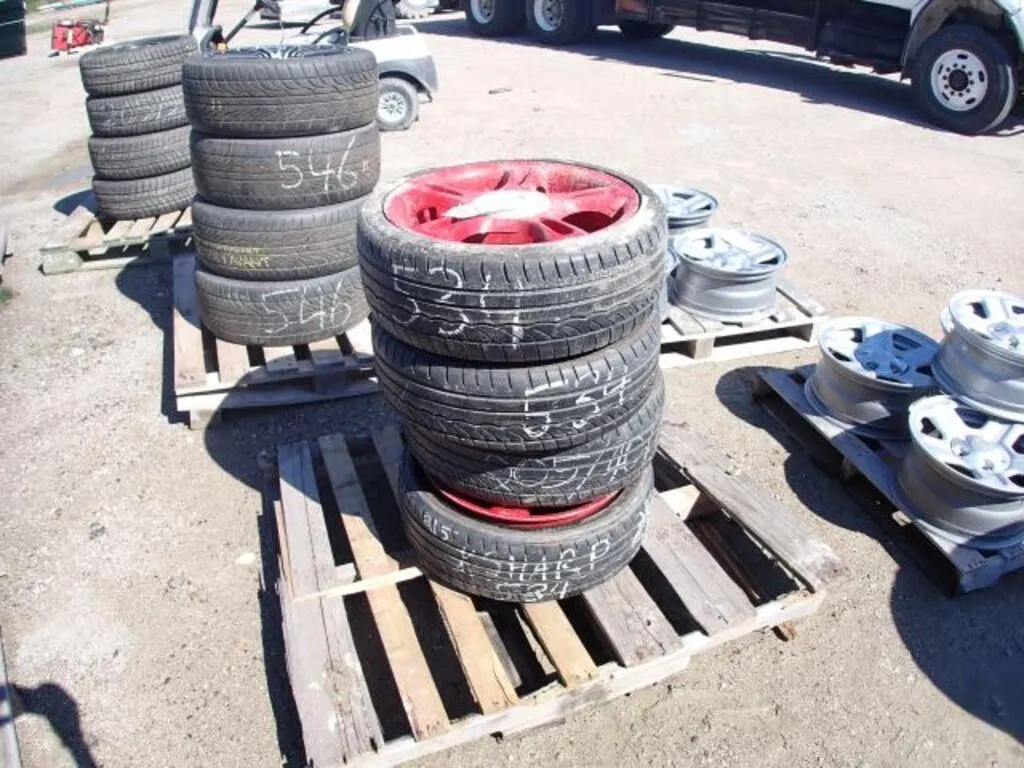 Qty Of (4) Dunlop SP 205/40R18 Tire(s) & Rim(s)