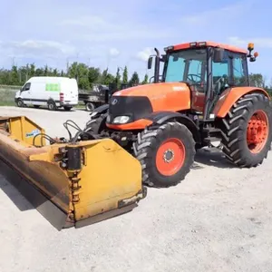 2009 Kubota M135X MFWD Utility Tractor 50608