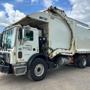 2020 Mack TerraPro Tri/A Garbage Truck 1M2TE1GC0LM