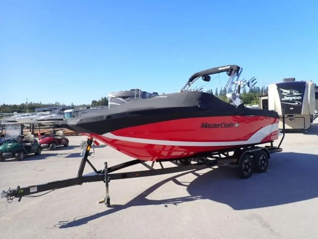 2021 Mastercraft XT22 22 Ft Wakeboard Boat US-MBC2
